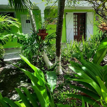 Le Jardin De Massieux Lejlighed Bouillante Eksteriør billede